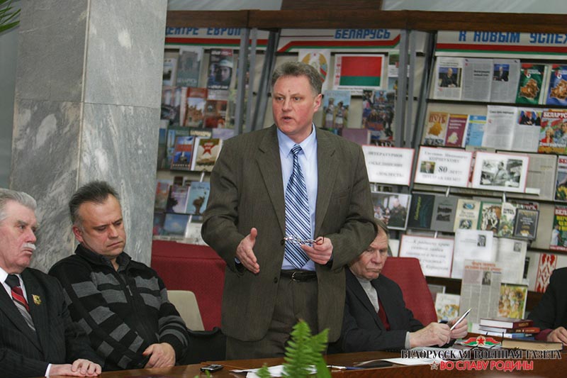 Хорошая книга - фундамент патриотизма.