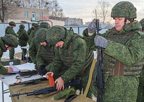 Вновь в родном строю!..