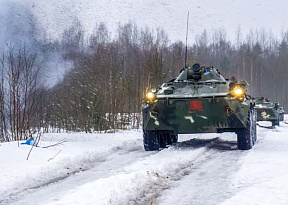 На полигоне учатся гвардейцы