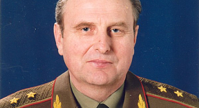 Первый генерал из минских суворовцев