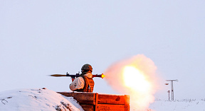 Слабым здесь не место