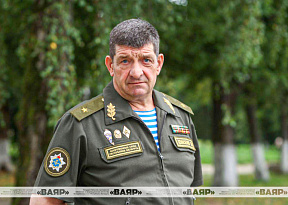 Под знаком десантного братства
