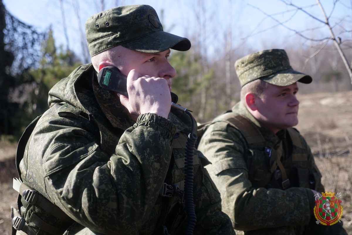 В эти дни личный состав 77-го отдельного реактивного артиллерийского дивизиона 336-й реактивной артиллерийской бригады, на вооружении которого состоит реактивная система залпового огня «Полонез», проходит испытание полигоном. Фото Яна Горбанюка